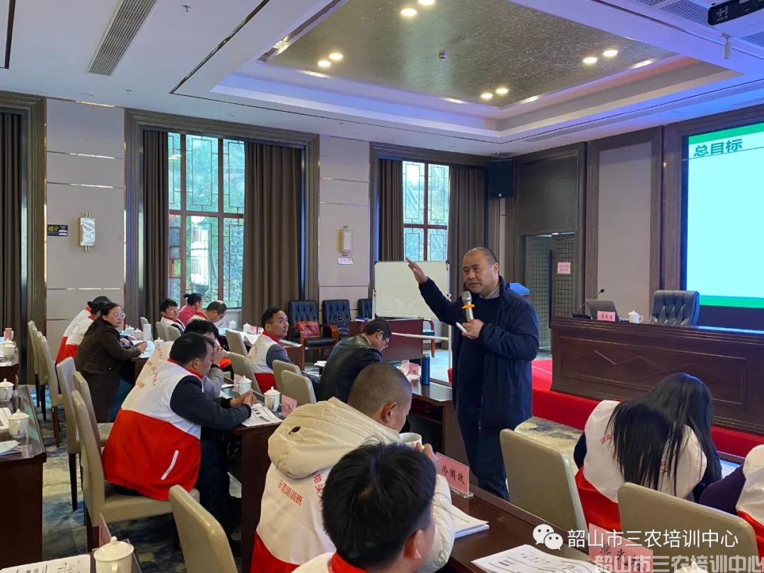 湖南省農(nóng)村實(shí)用人才帶頭人示范培訓(xùn)班(第六期)圓滿結(jié)束(圖8) 湖南省農(nóng)村實(shí)用人才帶頭人示范培訓(xùn)班(第六期)圓滿結(jié)束(圖8)